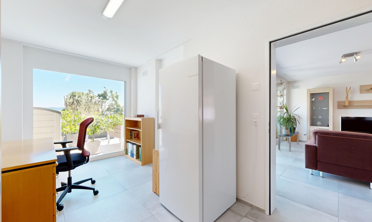 büro mit gipskartonwand, drywall, light floor, inside property, und day time