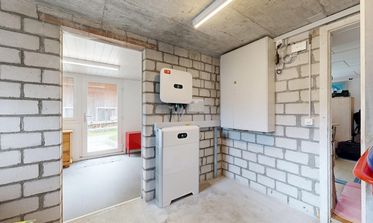 küche mit betonboden, concrete floor, inside property, natürliches licht, und natural light