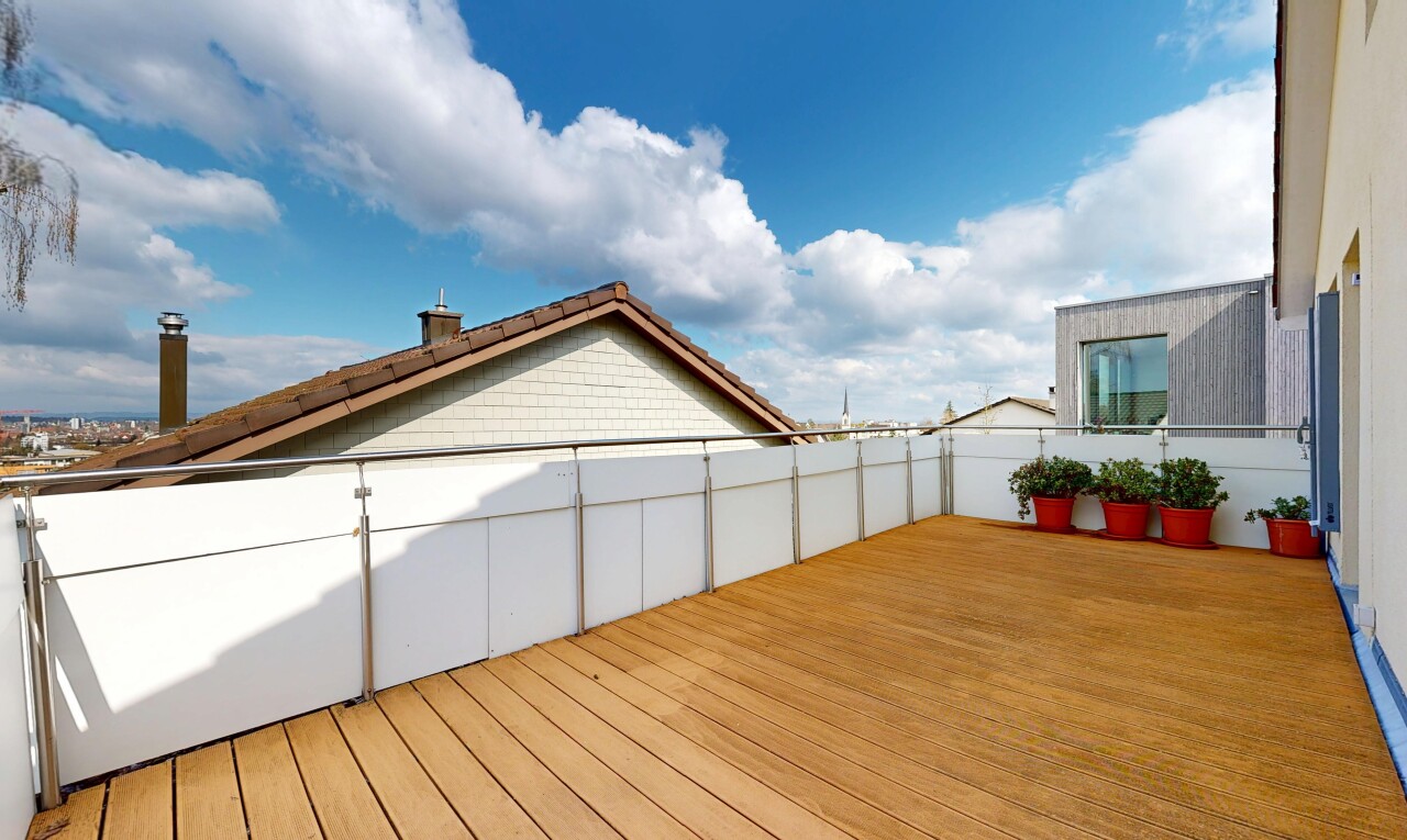 terrasse mit deck, from property, und day time