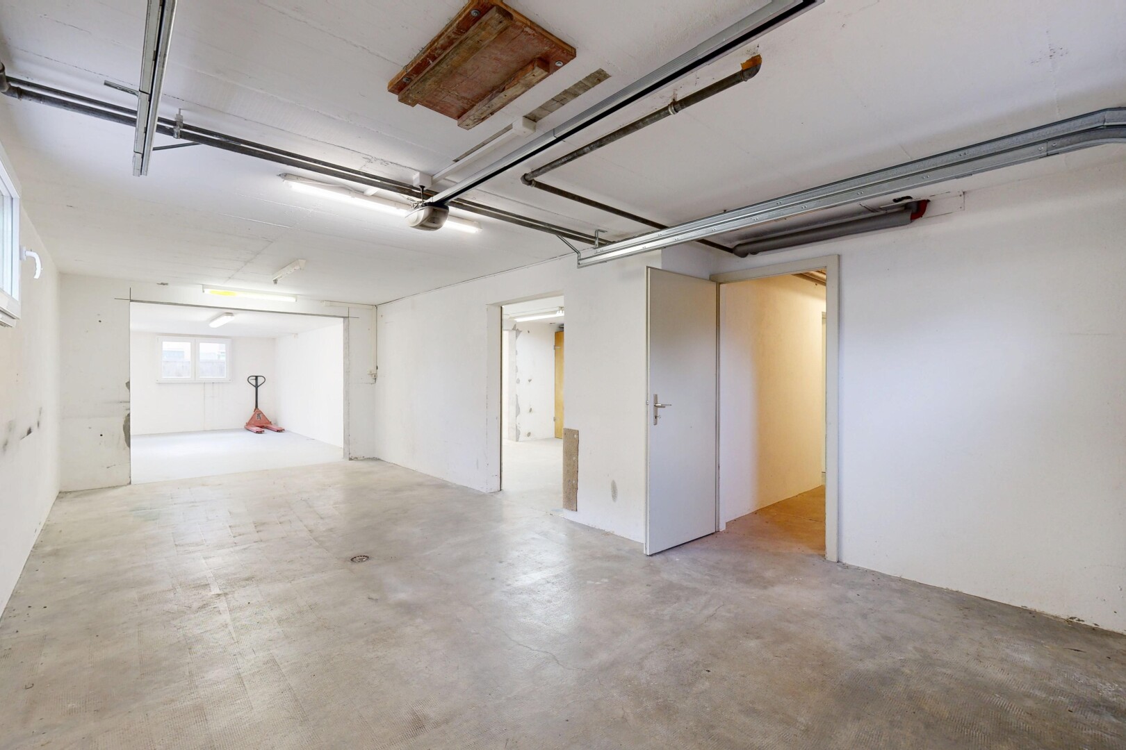 parking avec inside property