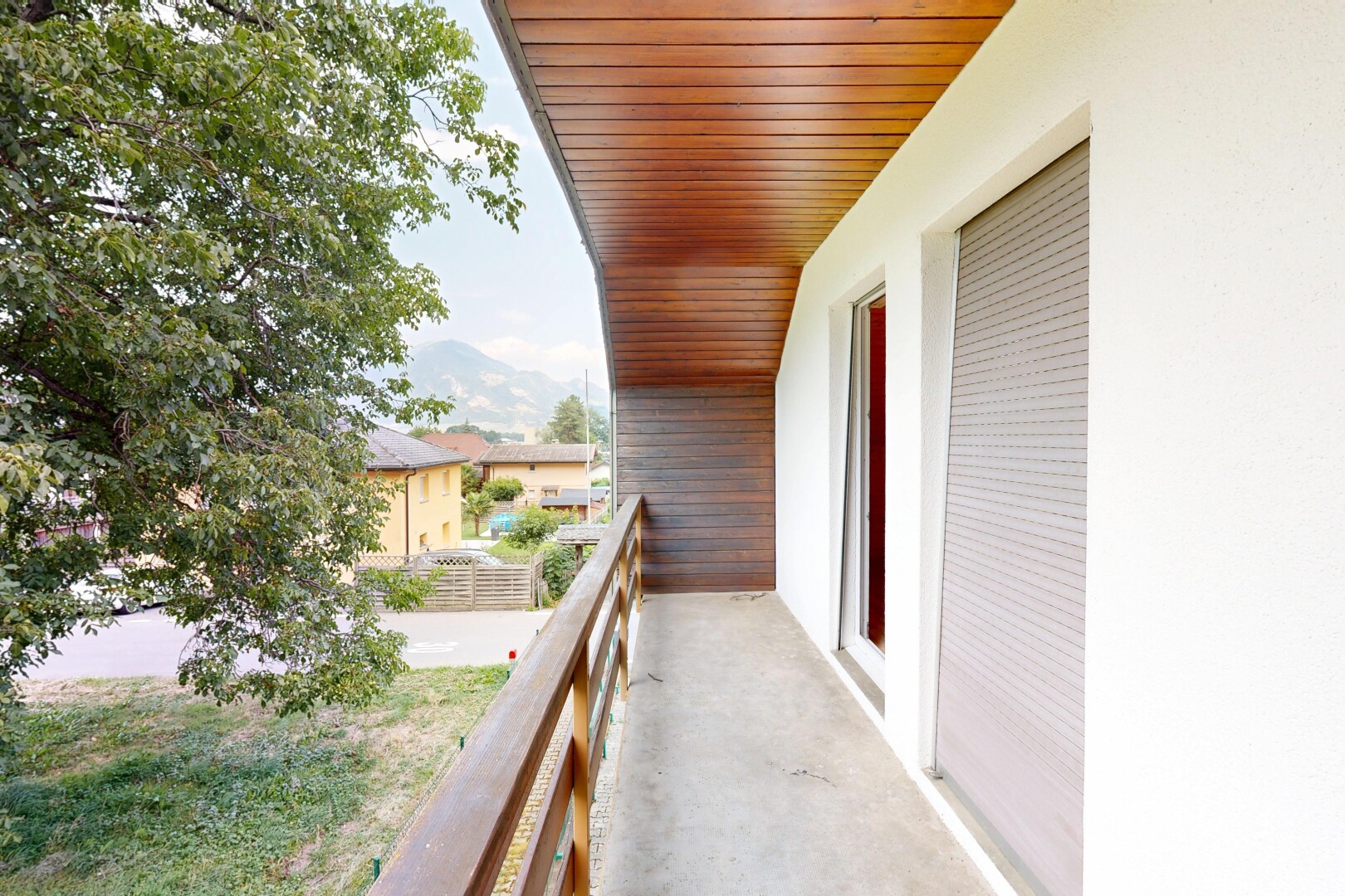 balcon avec balcon et from property