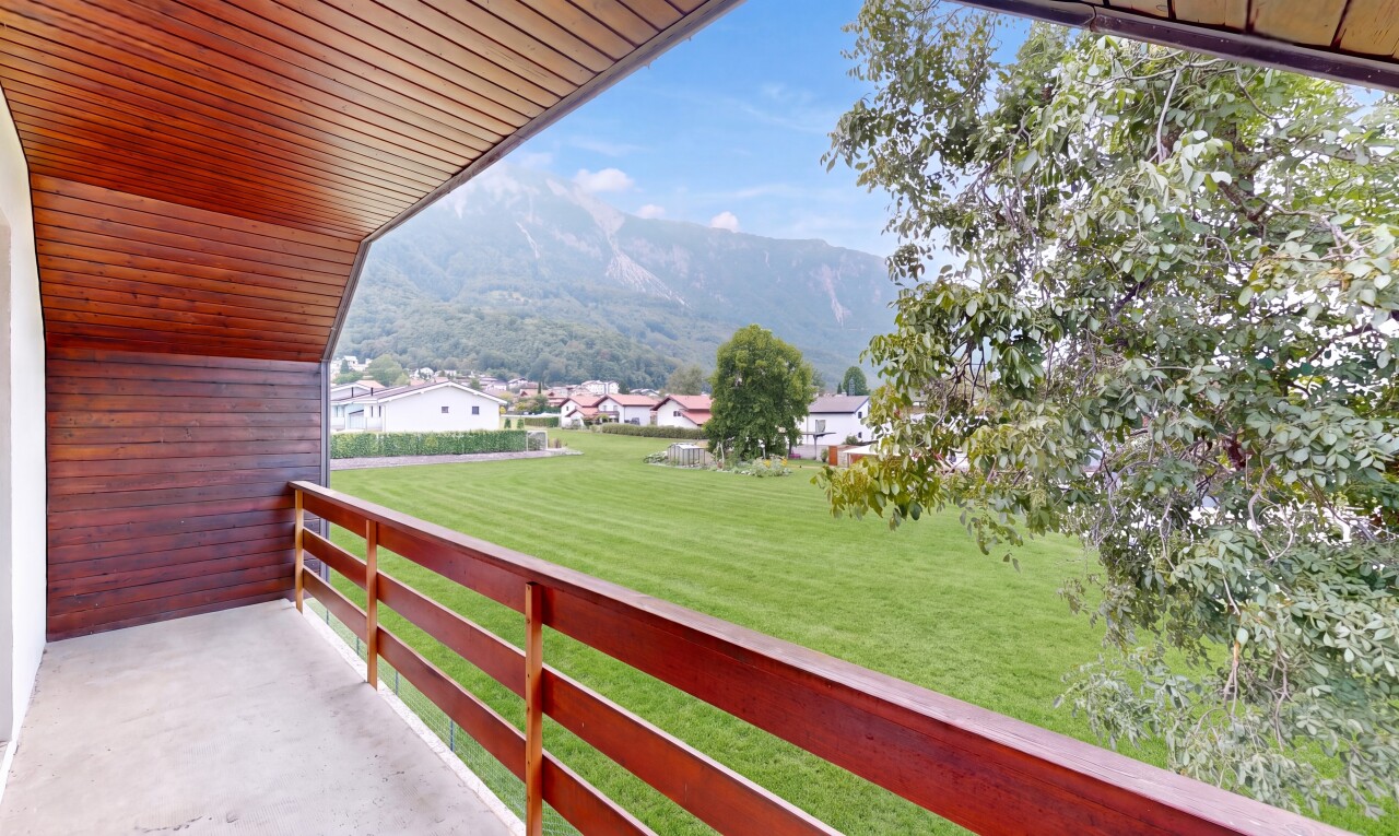 balcon avec view focus, day time, et from property