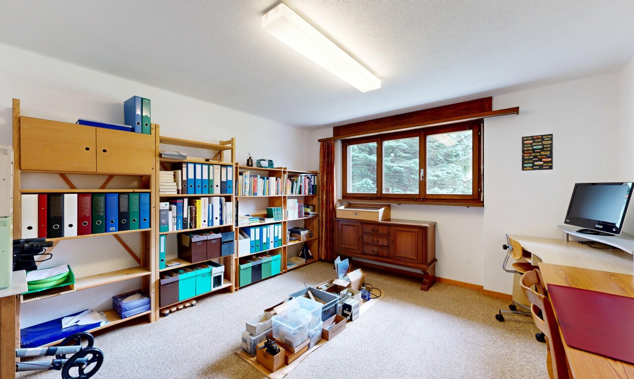office with light colored carpet