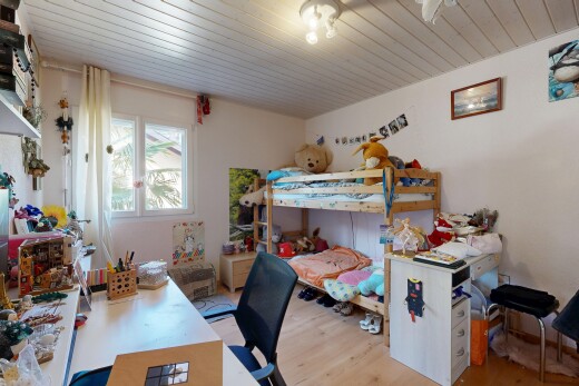 zimmer / schlafzimmer mit bürobereich, wood ceiling, holzdecke, drywall, und gipskartonwand