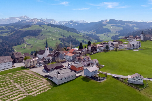 blick auf die berge mit mountain view, blick auf die berge, aerial view, und day time