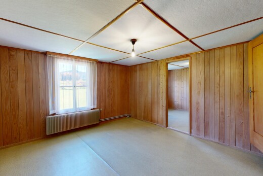 leerer raum mit natural light, natürliches licht, kühler, inside property, und wood wall