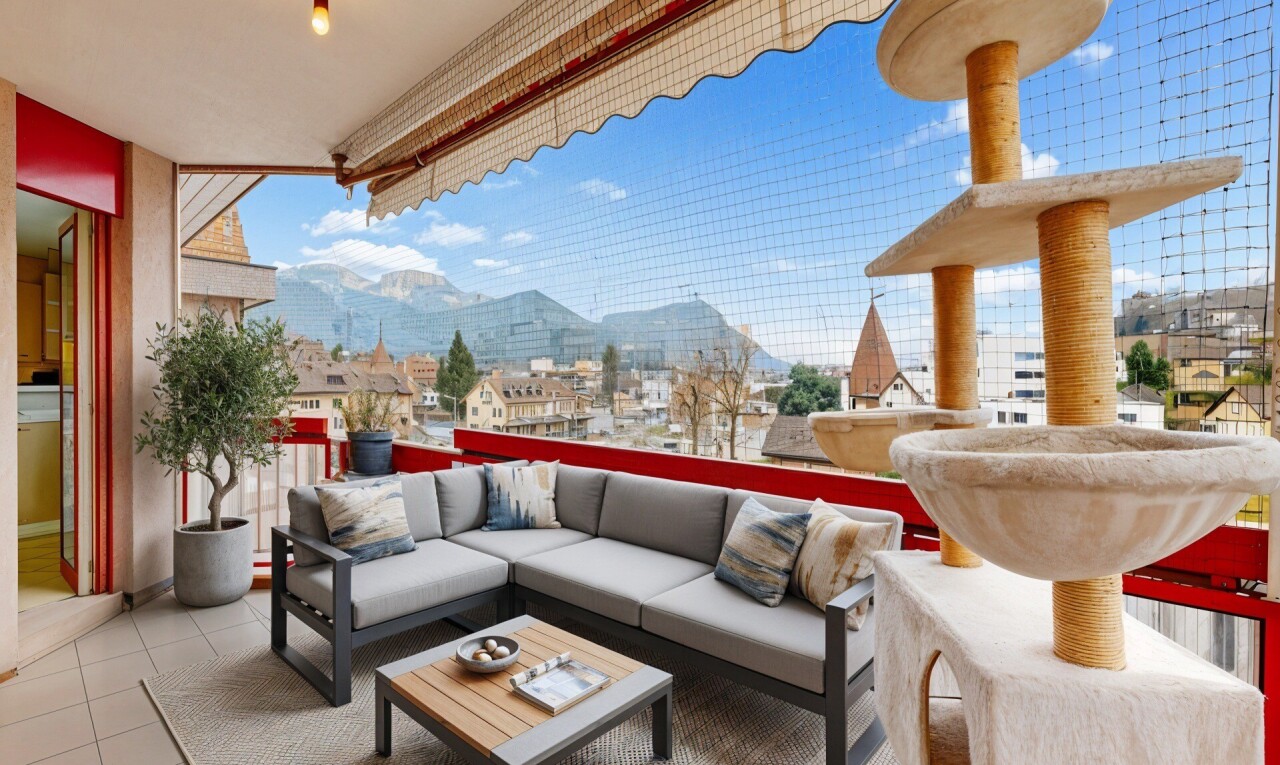 terrasse mit day time, terrasse, wohnraum im freien, mountain view, und blick auf die berge