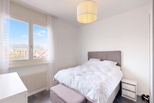 zimmer / schlafzimmer mit kühler, inside property, drywall, gipskartonwand, und day time