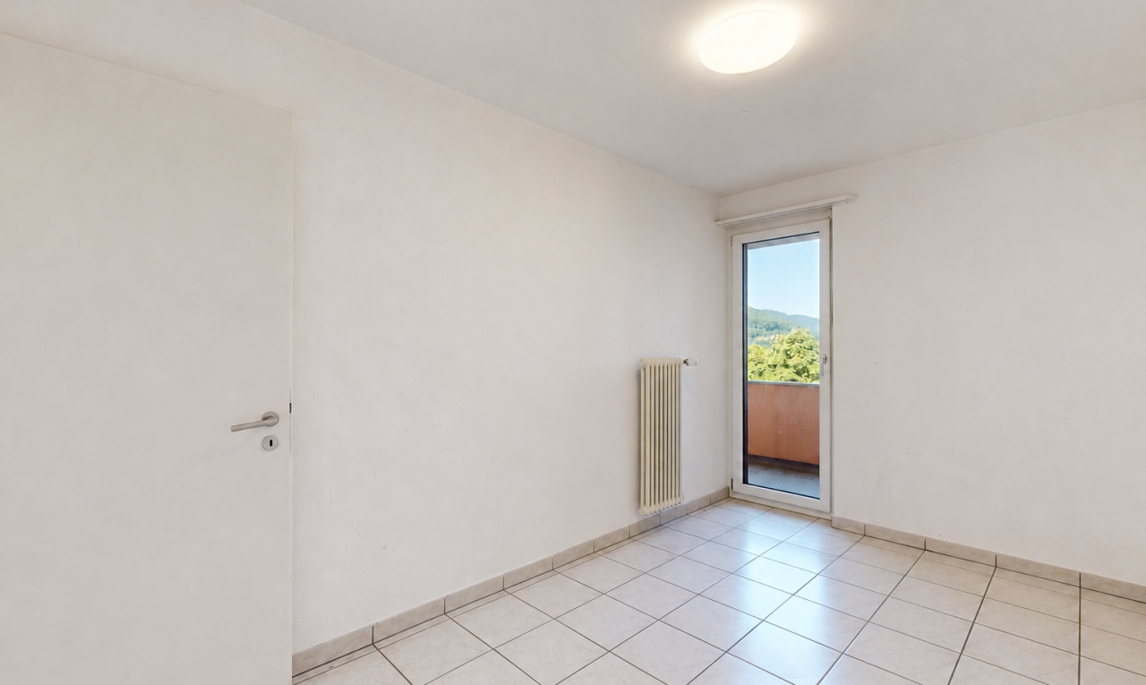 leerer raum mit day time, inside property, natürliches licht, natural light, und gipskartonwand