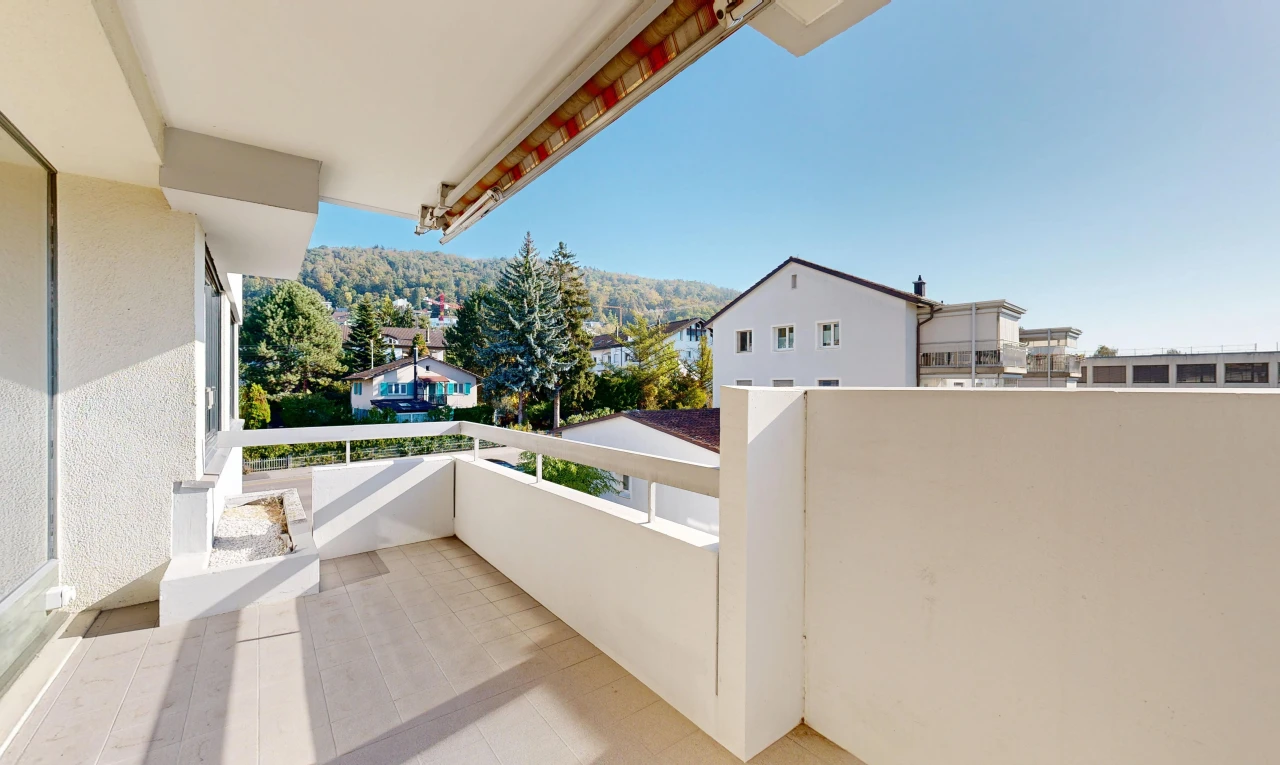 balcon avec balcon, view focus, from property, et day time