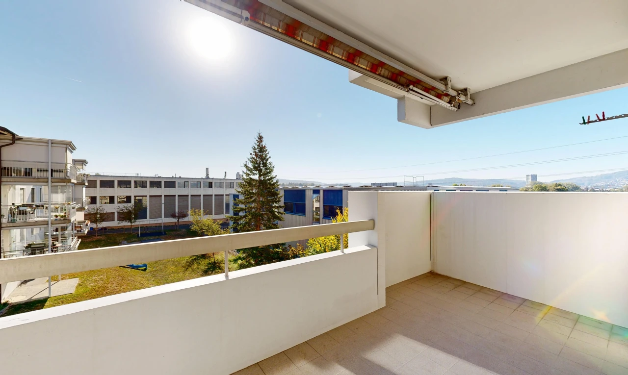 balcon avec from property, view focus, balcon, et day time
