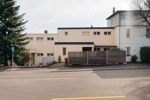 außenansicht mit stuckverkleidung, overcast, zaun, und from community