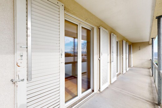 äußeresraum mit balkon