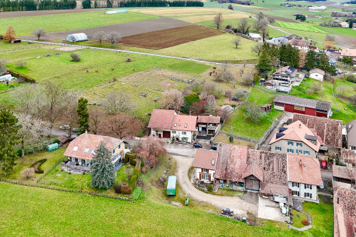 façade avec vue rurale, rural view, vue sur le verger/agriculture, orchard / agricultural view, et aerial view