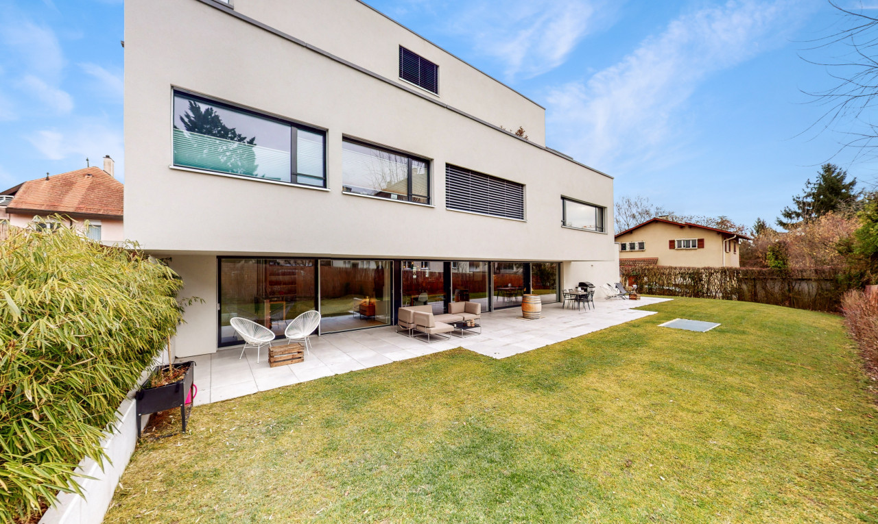 For sale 259 m² terrace flat in Nyon