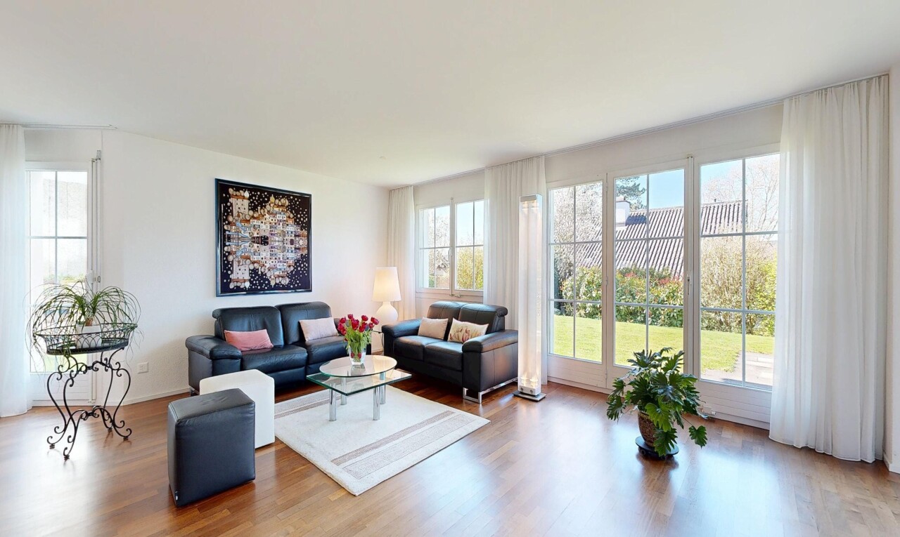 living area featuring wood finished floors