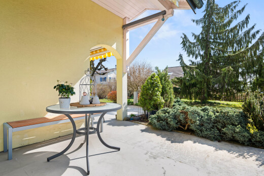 terrace with a patio area