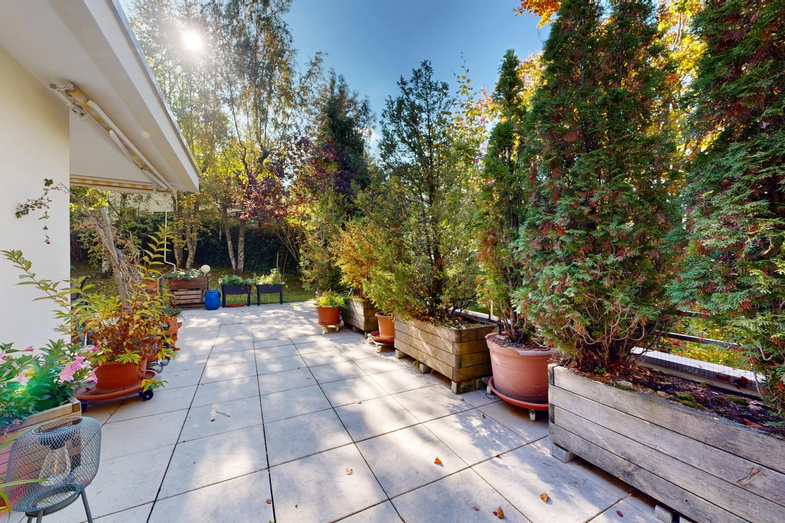 terrasse mit from property, terrasse, und day time