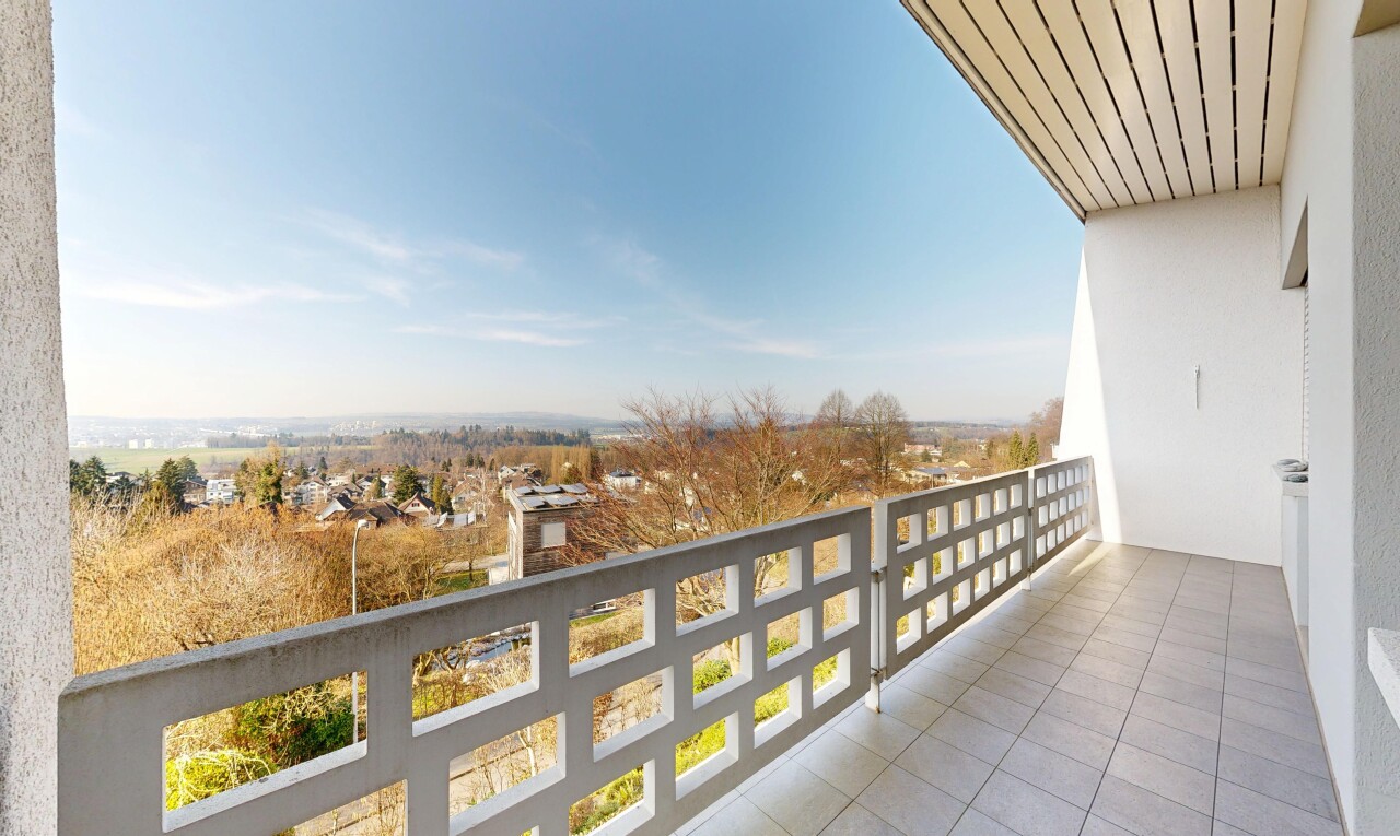 balcon avec balcon, from property, et day time