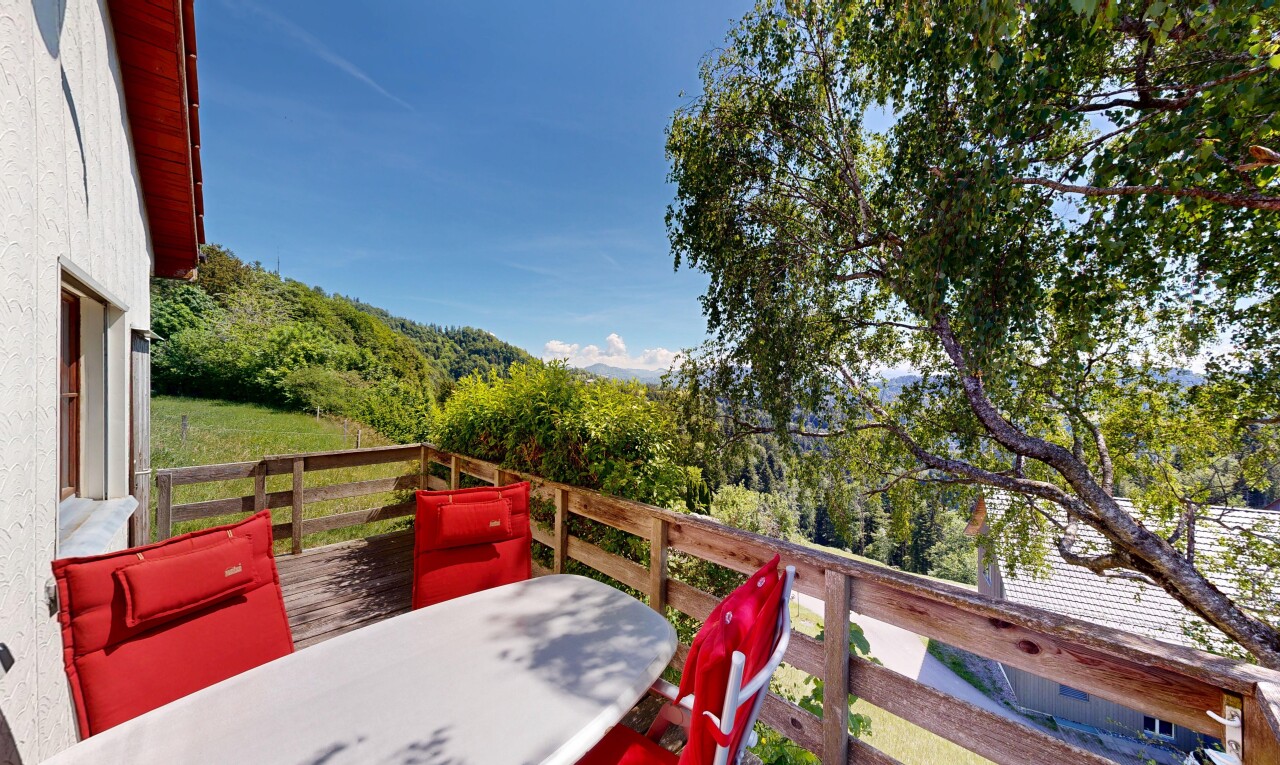 balkon mit essbereich im freien, from property, day time, und deck