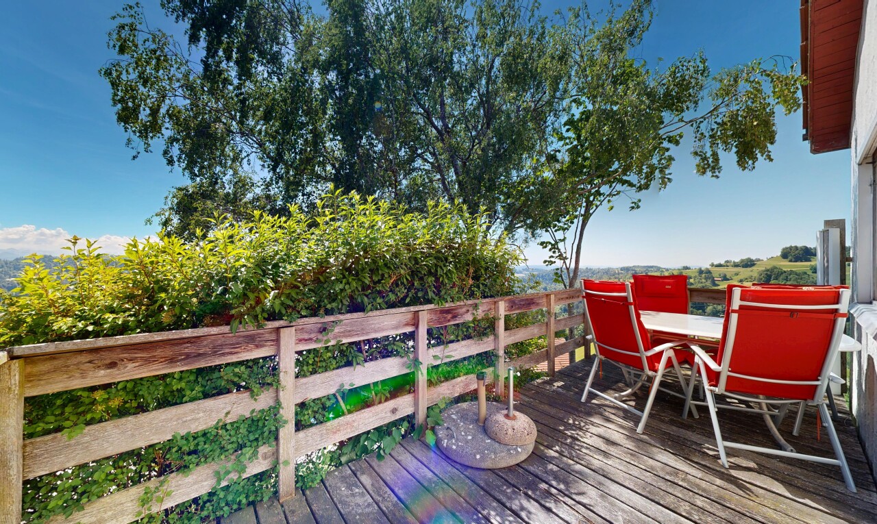 terrasse mit deck, essbereich im freien, day time, und from property