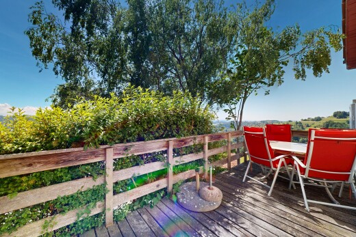 terrasse mit deck, essbereich im freien, day time, und from property
