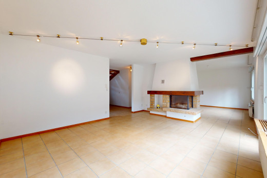 wohnzimmer mit kamin