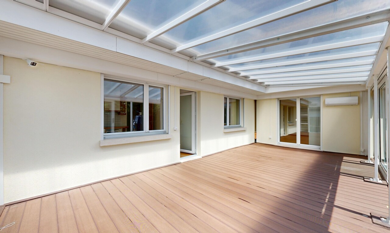 terrasse mit deck, from property, und wandklimaanlage