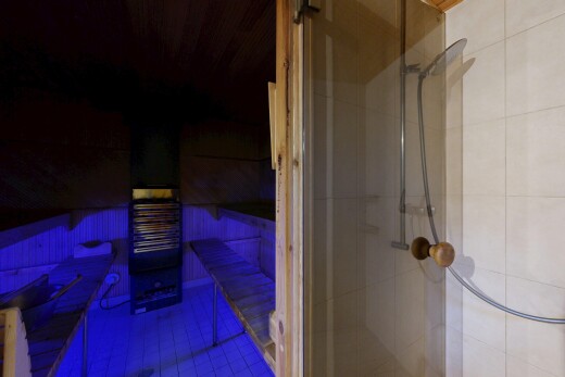 bad mit dusche, komplettes badezimmer, from property, und schminktisch