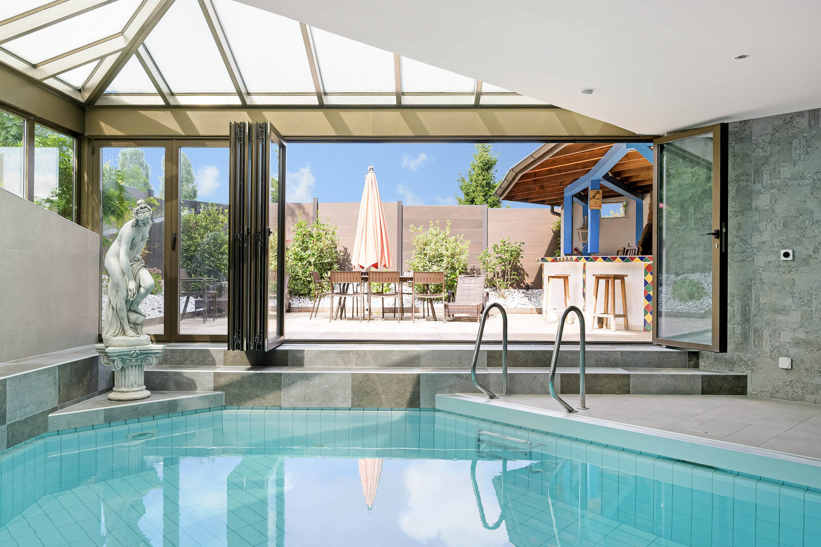 view of outdoor pool