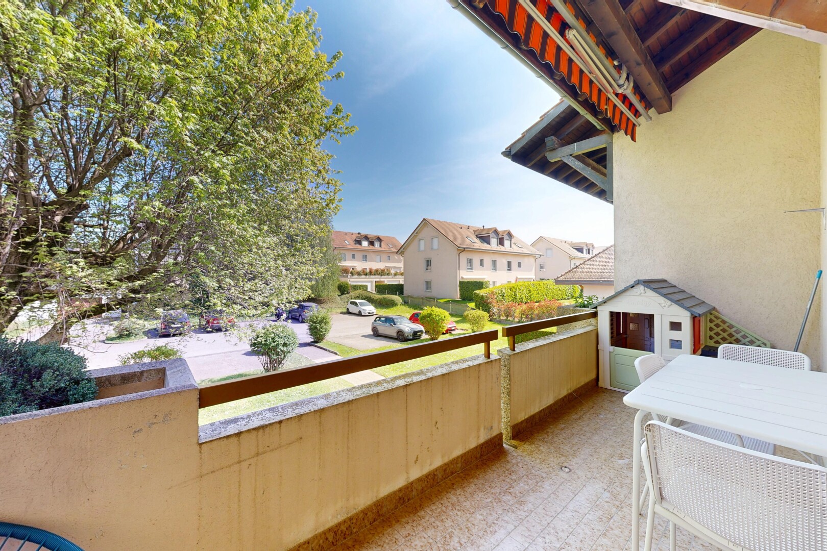 balkon mit balkon, day time, from property, residential view, und wohngebietblick