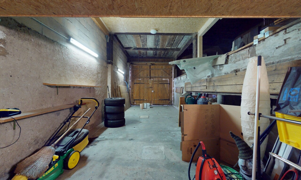 garde-manger avec garage