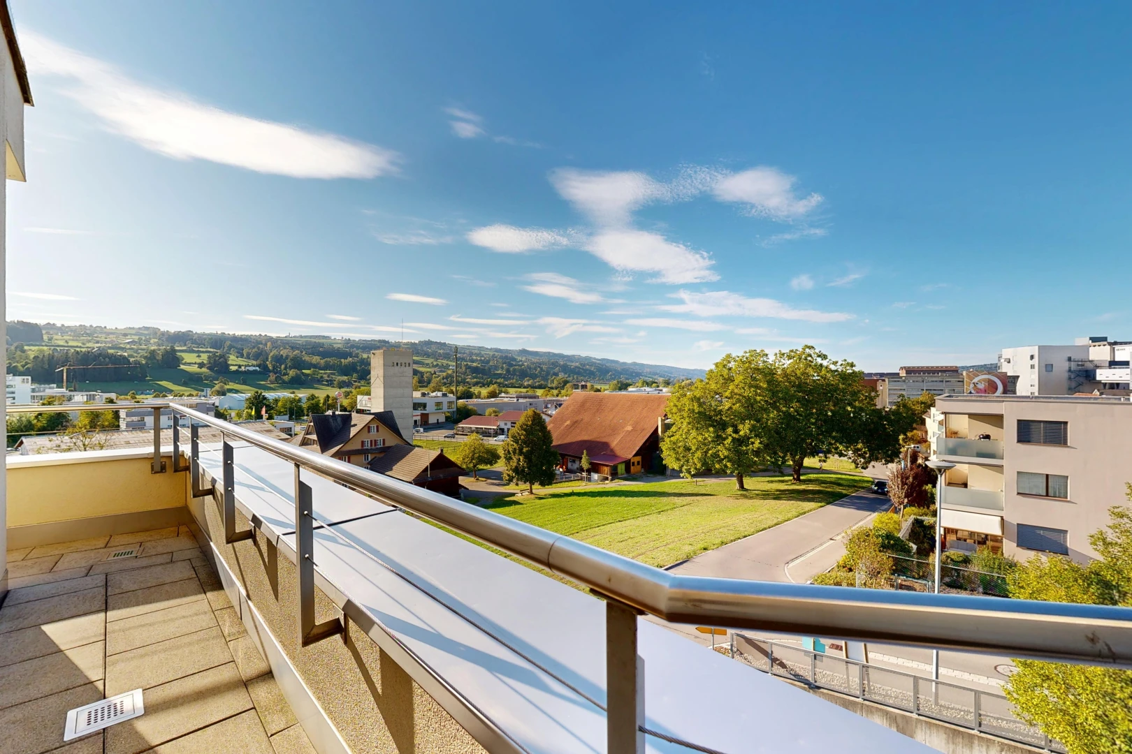 balkon mit balkon, view focus, from property, und day time