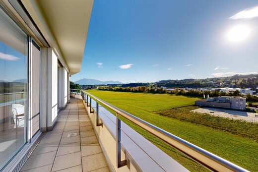 balkon mit balkon, view focus, day time, und from property