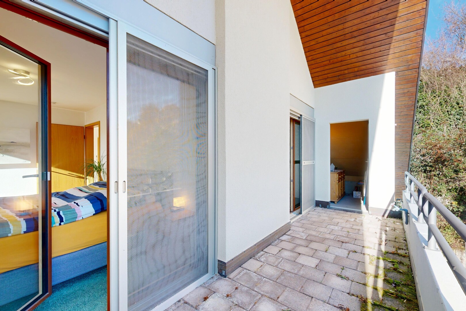 balcon avec balcon et from property