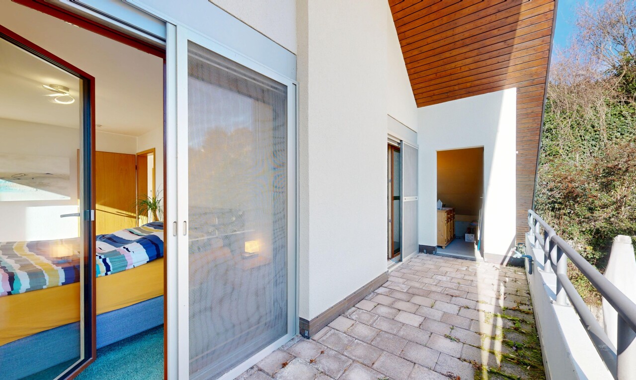 balcon avec balcon et from property
