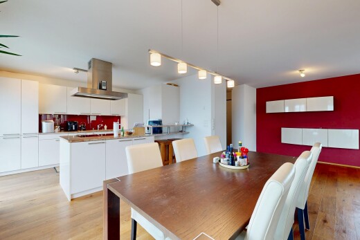 esszimmer mit wood finish floor, holzfußboden, drywall, gipskartonwand, und inside property