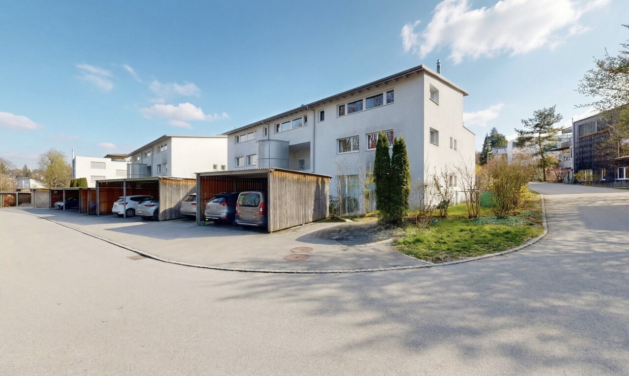 extérieur du bâtiment avec day time, parking, et from community