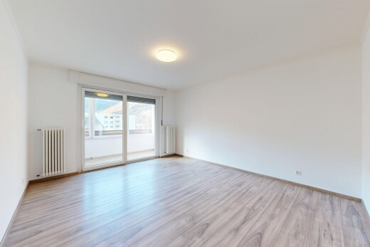 leerer raum mit natürliches licht, natural light, gipskartonwand, drywall, und kühler
