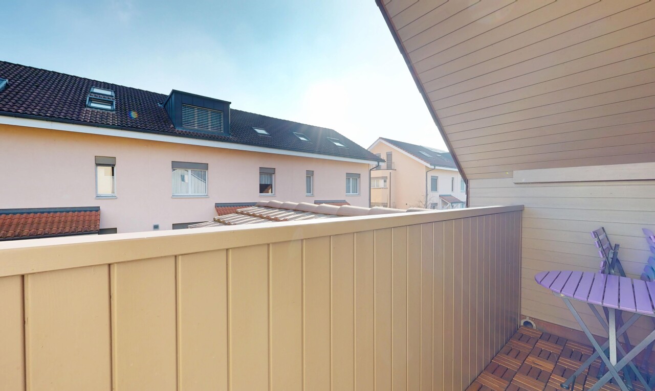 balcon avec balcon, from property, et day time