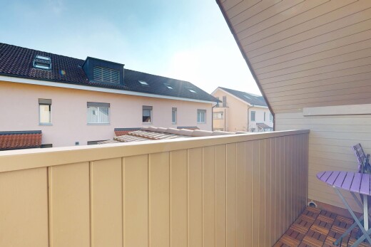 balcon avec balcon, from property, et day time