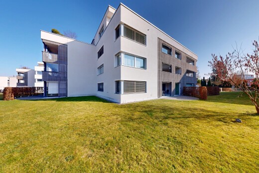 view of apartment building / complex