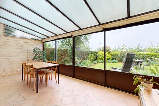 terrasse mit essbereich im freien und terrasse