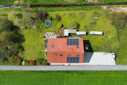 façade avec structure extérieure