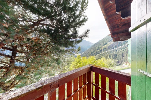 balcon avec view focus, from property, balcon, mountain view, et vue sur la montagne