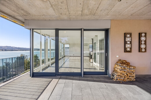terrasse mit water view, seesicht, day time, view focus, und waterfront