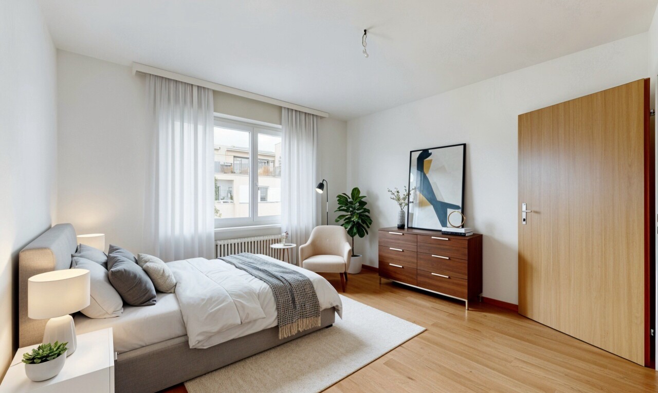 leerer raum mit kühler, inside property, wood finish floor, holzfußboden, und light floor