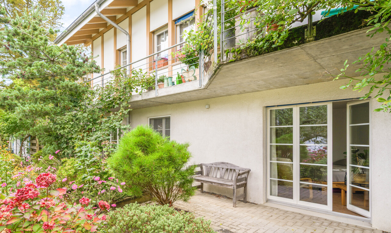 terrasse mit property visible und terrasse