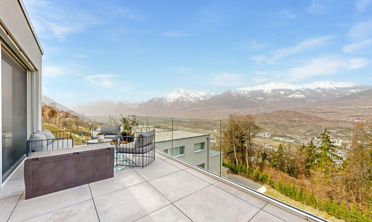 terrasse mit terrasse, blick auf die berge, mountain view, from property, und wohnraum im freien