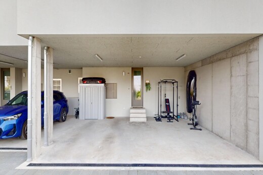 terrasse avec property visible